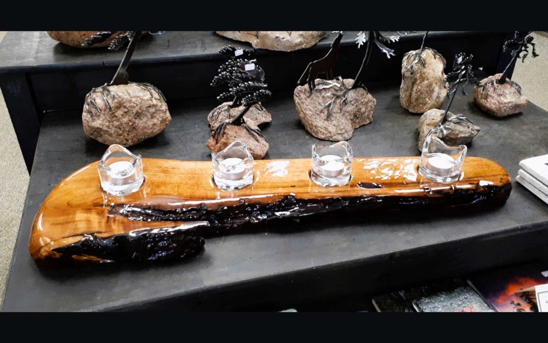 GB Wood Centerpiece